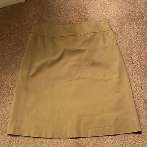 Banana Republic Tan Skirt - Size 2P